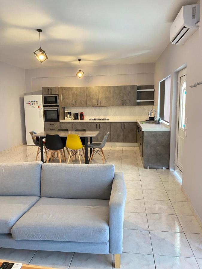Nafplio Boutique Apartment ภายนอก รูปภาพ